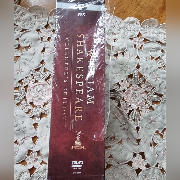 ๐๏ธ William Shakespeare Collector's Edition 7 Hours on 3 DVDs Plus Memorabilia - Picture 3 of 7